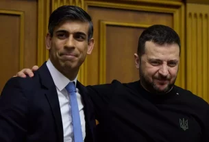 Russia calls Rishi Sunak's meeting with Volodymyr Zelensky 'disastrous' amid bomb warning