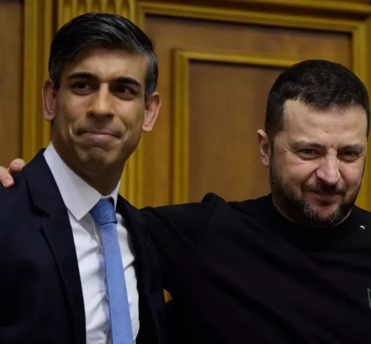 Russia calls Rishi Sunak's meeting with Volodymyr Zelensky 'disastrous' amid bomb warning