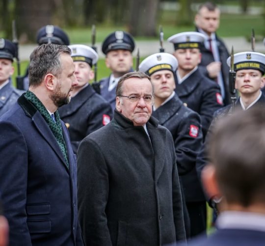 Два міністри оборони Борис Пісторіус і Владислав Косіняк-Камиш (ліворуч) у Варшаві