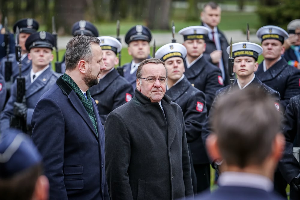 Два міністри оборони Борис Пісторіус і Владислав Косіняк-Камиш (ліворуч) у Варшаві