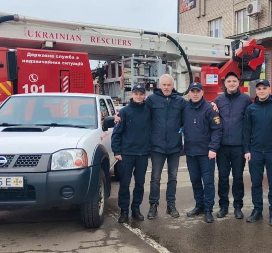 Колишній командир пожежної бригади Берчі безпосередньо допомагає українцям