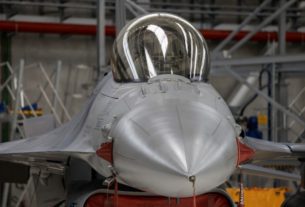 F-16