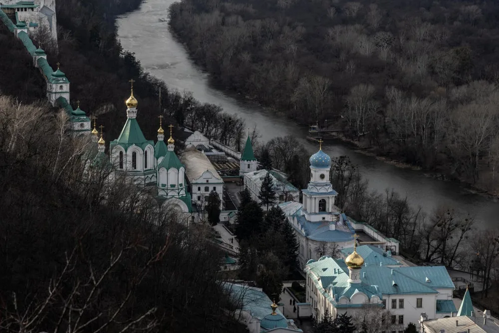 Православна Церква - Св'ятогорська Лавра у донецькій області