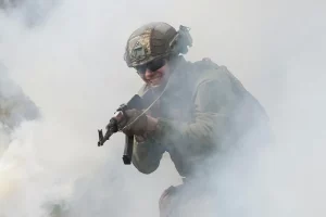 Грошова премія за рік війни з Росією? Зсередини призовної кампанії в Україні