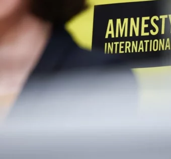 росія забороняє Amnesty International