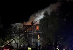 Атака російського безпілотника вбила двох і поранила п'ятьох в українській Одесі