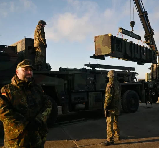 загрузка систем ппо патріот для транспортування в україну