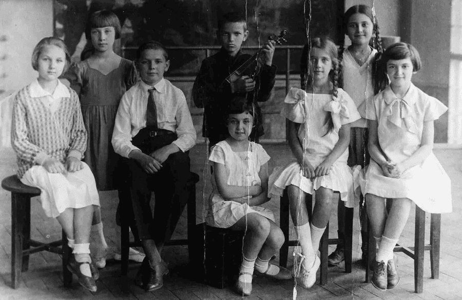 Маленький Юрій Кнорозов