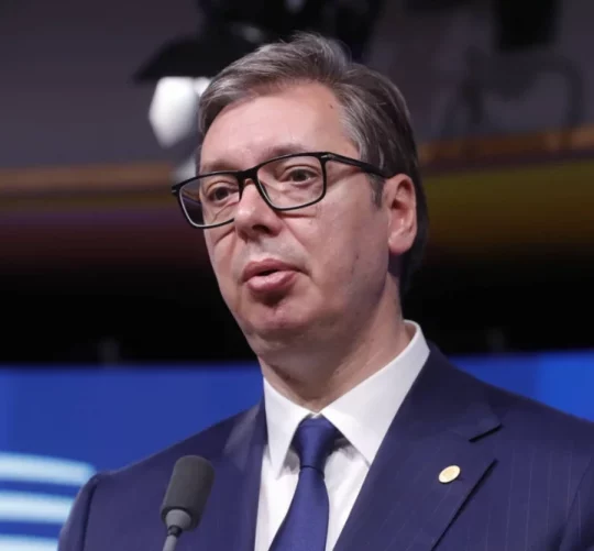 Президент Сербії зустрівся із Зеленським в Україні та запропонував допомогу