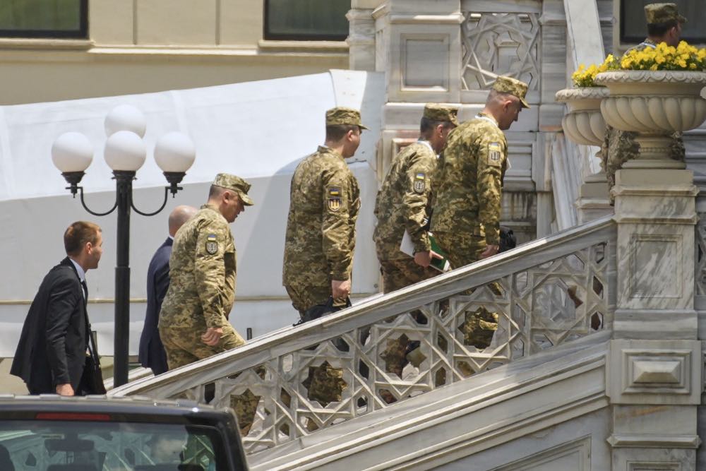 Представники України та Росії зібралися в Туреччині для мирних переговорів після масштабних атак