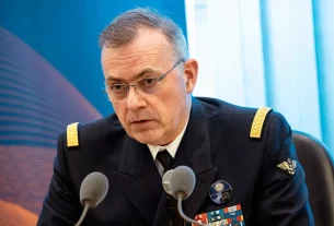 верховний командувач НАТО П'єр Вандієр.