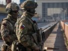 російські військові