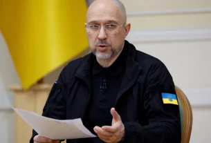 Прем'єр-міністр України Шмигаль подає у відставку в рамках масштабних урядових перестановок