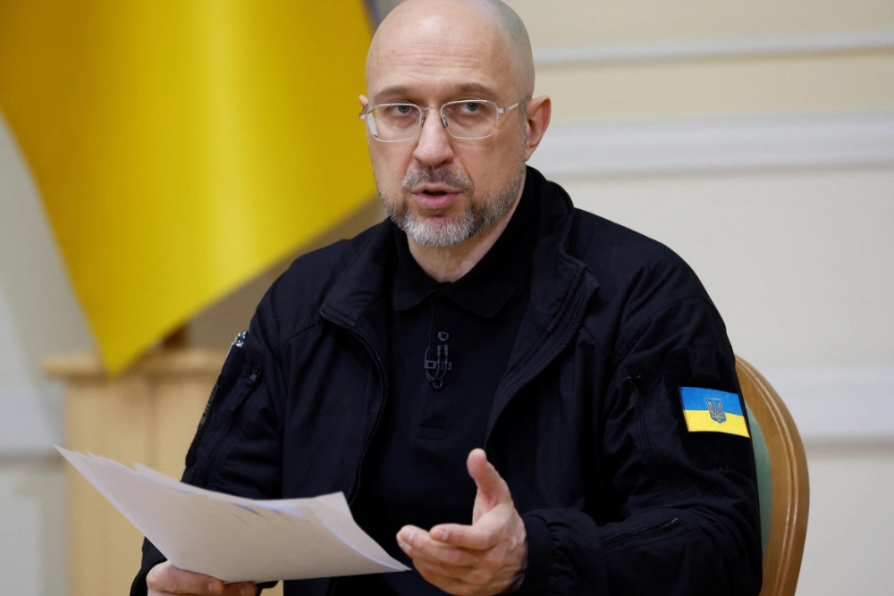 Прем'єр-міністр України Шмигаль подає у відставку в рамках масштабних урядових перестановок