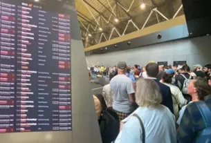 десятки рейсів "аерофлоту" були скасовани