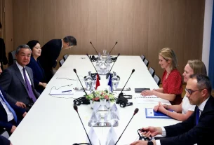 ЄС тисне на Китай з питання рідкісних земель та війни в Україні