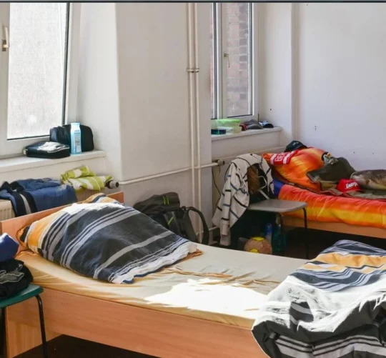Більшістю бездомних, які отримали житло, є молоді люди, багато з них — українці