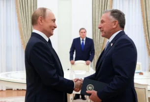 путін приймає Віткова у кремлі