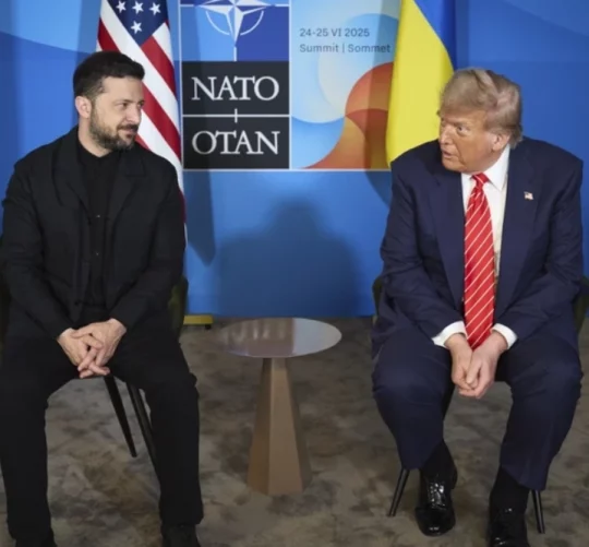 зеленський та трамп на саміті посміхаються