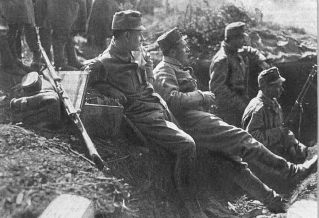 Українські січові стрільці в окопах