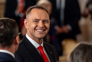 Вето президента Польщі Кароля Навроцького
