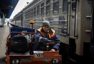 Укрзалізниця планує підвищення тарифів на вантажоперевезення для подолання боргів
