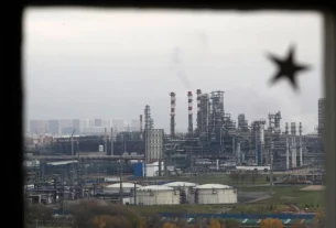 Удари українських безпілотників перекривають поставки палива Путіну