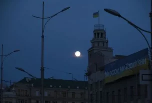 Атаки дронів України та Росії залишили тисячі людей без світла