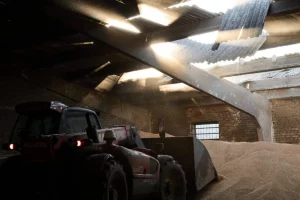 Польща, Угорщина та Словаччина кидають виклик Брюсселю, коли торговельна угода з Україною cтартує