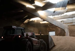 Польща, Угорщина та Словаччина кидають виклик Брюсселю, коли торговельна угода з Україною cтартує