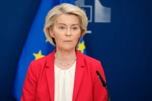 Урсула фон дер Ляєн втратила зв'язок з громадськістю
