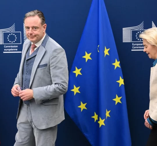 Премьер-министр Бельгии Барт Де Вевер и Урсула фон дер Ляйен