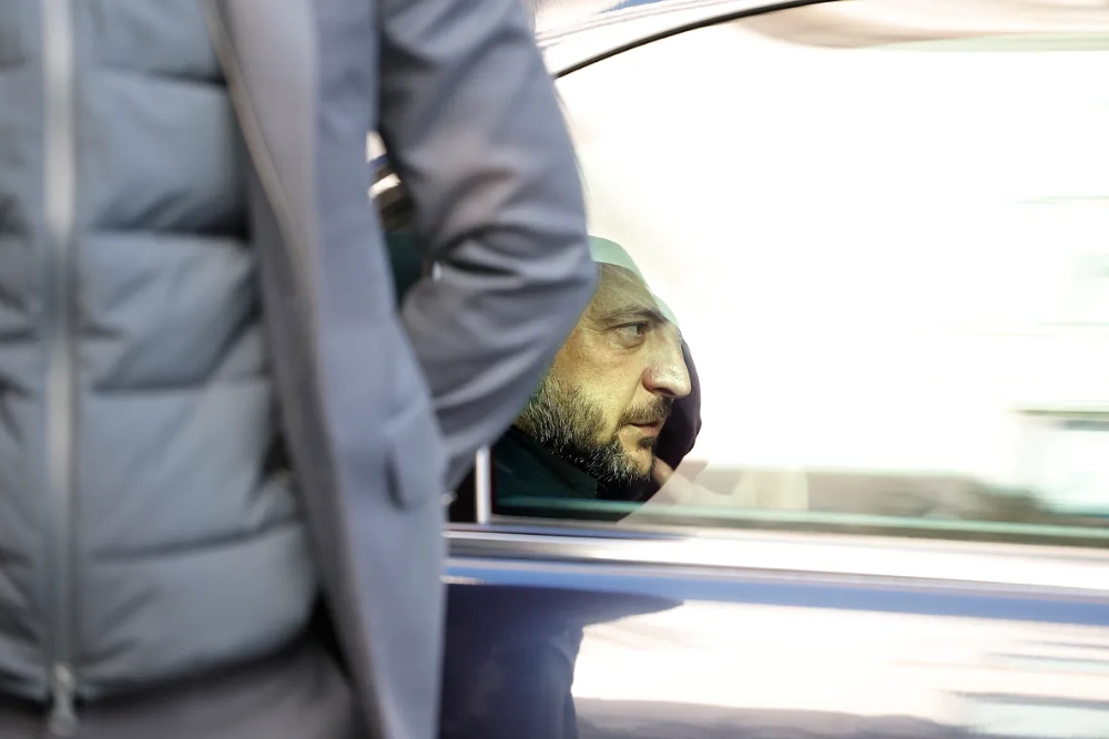 Володимир Зеленський у автівці