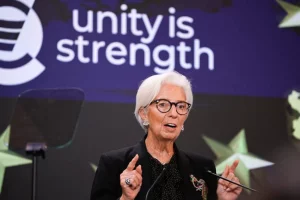 Європейські лідери закликають болгар підтримати запровадження євро валюти