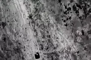 Наземний безпілотник "Змій-500" у дії