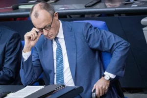 Канцлер Німеччини Фрідріх Мерц попередив, що якщо ЄС зазнає невдачі, то він буде «серйозно пошкоджений» на довгі роки.