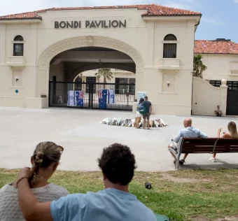 стрелянина на пляжі у Австралії 15 людей загибло