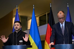 Канцлер Німеччини Фрідріх Мерц і президент України Володимир Зеленський беруть участь у прес-конференції в канцелярії в Берліні.