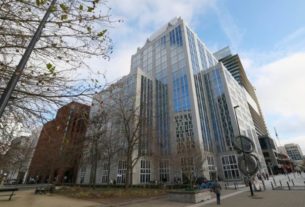 Штаб-квартира Euroclear, центральної фінансової установи у Бельгії