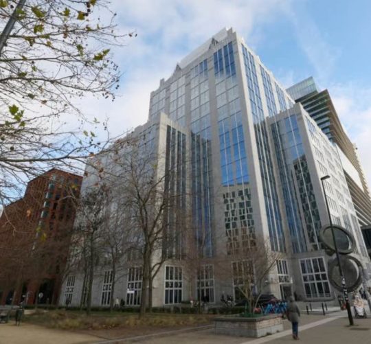 Штаб-квартира Euroclear, центральної фінансової установи у Бельгії