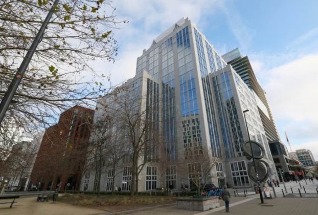 Штаб-квартира Euroclear, центральної фінансової установи у Бельгії