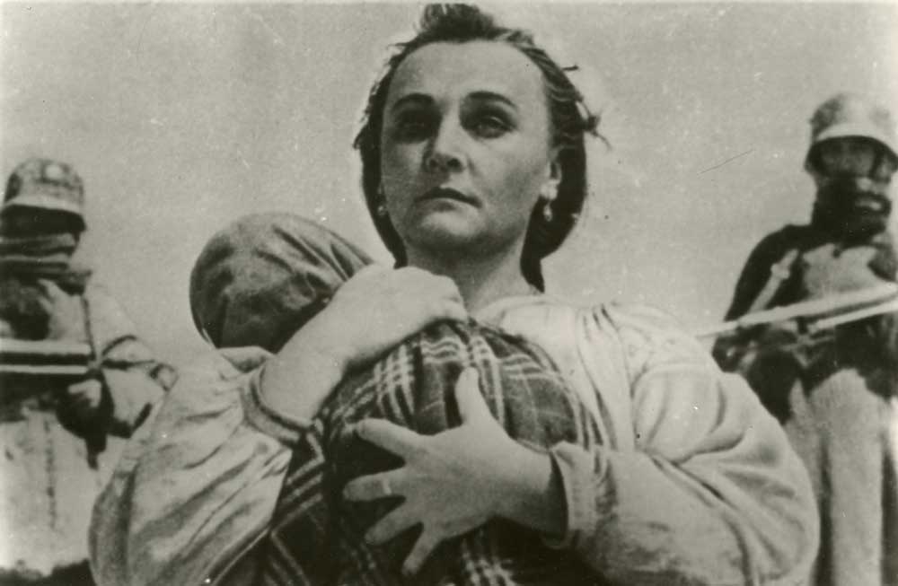 Кадр з фільму "Райдуга", 1943р. Джерело Довженко центр
