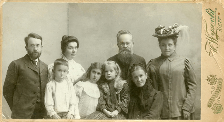 Родина Грушевських