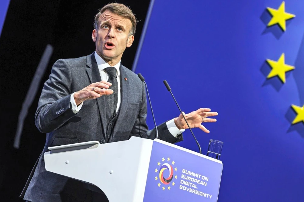 Президент Франції Еммануель Макрон більше не хоче бути «васалом» США.