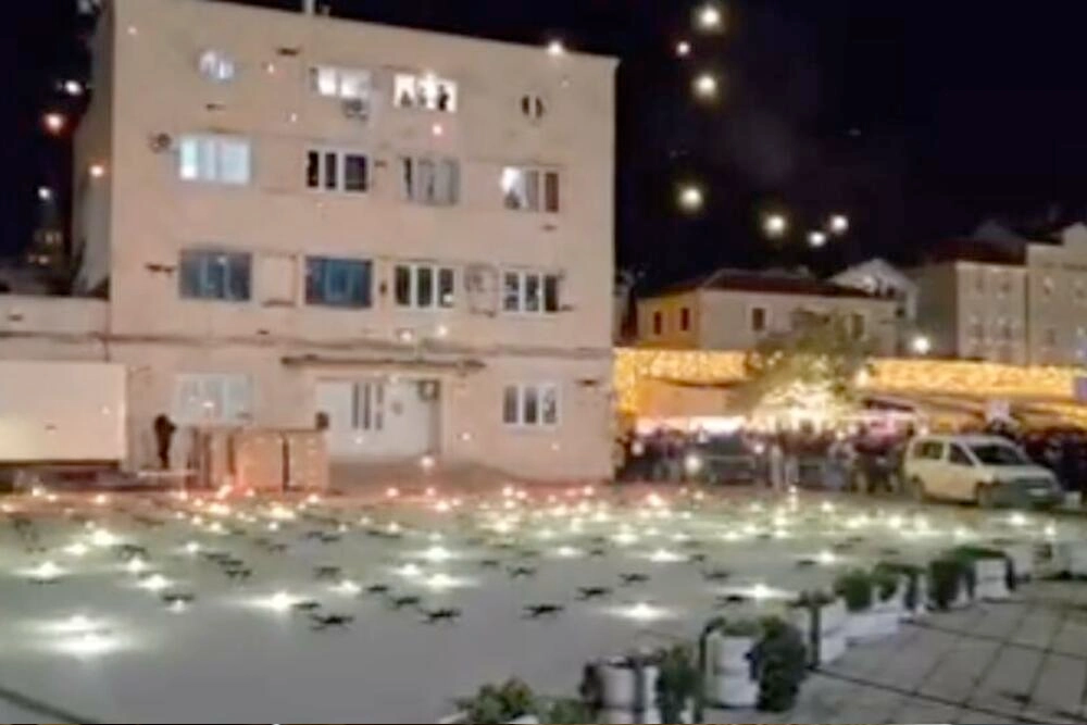 невдалий запуск шоу-дронів на новорічну ніч у Черногорії