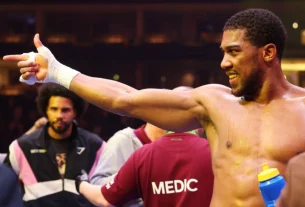 Ентоні Джошуа відновив тренування після аварії