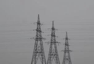 високовольтні проводи