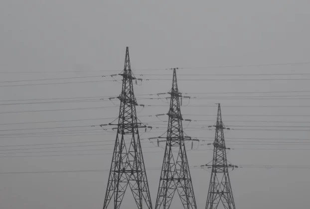 високовольтні проводи