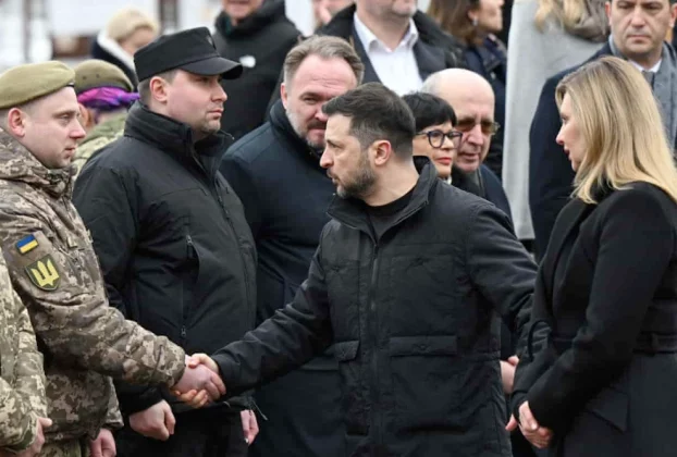 Зеленський дякує військовим у 4 річницю вторгнення Росії