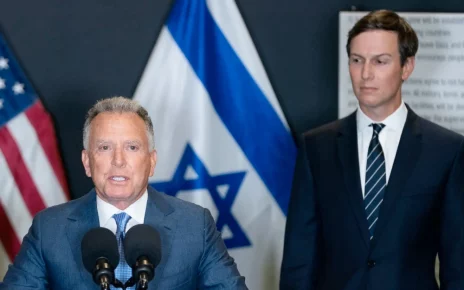 Стів Віткофф і Джаред Кушнер в Ізраїлі в жовтні минулого року.